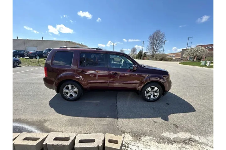 $10990 : 2012 Pilot EX-L w/DVD image 9