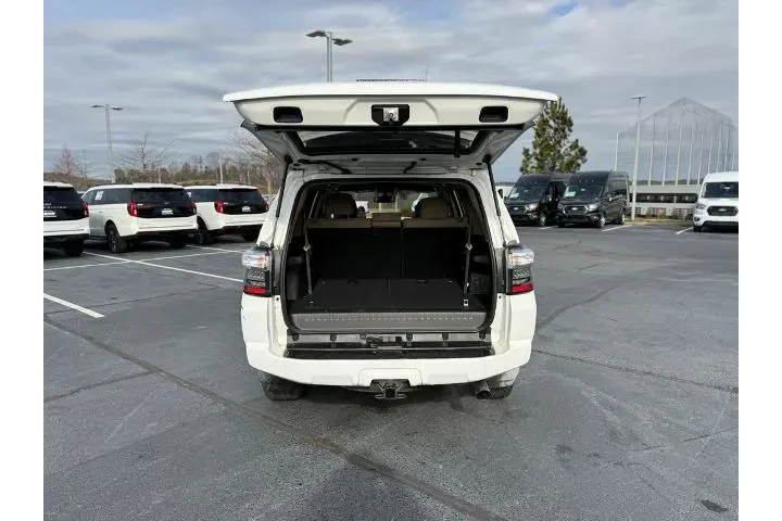 $27164 : Toyota 4Runner 2016 4x4 TRD image 7