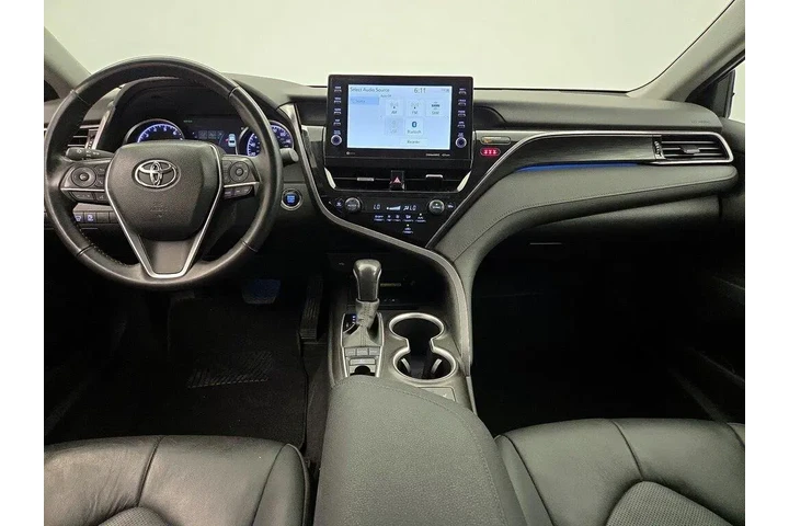 $27998 : Toyota Camry 2024 XLE 4dr Se image 9