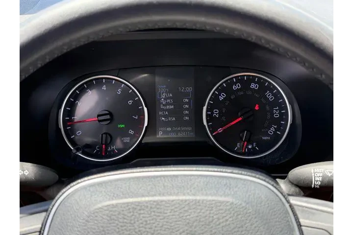 $23588 : Toyota RAV4 2019 XLE Premium image 4