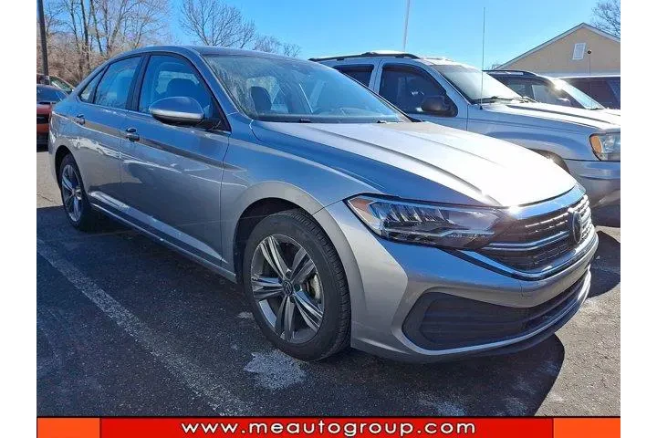 $19357 : Volkswagen Jetta 2024 SE 4dr image 2