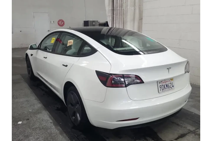 $25000 : 2022 Model 3 image 6