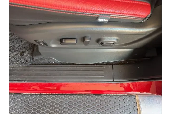 $19942 : Nissan Titan 2020 4x2 SV 4dr image 6