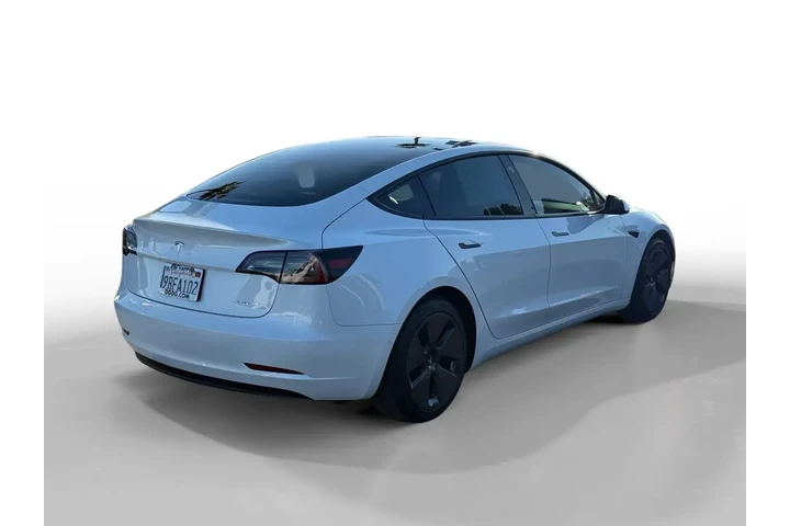 $26324 : Tesla Model 3 2022 AWD Long image 5