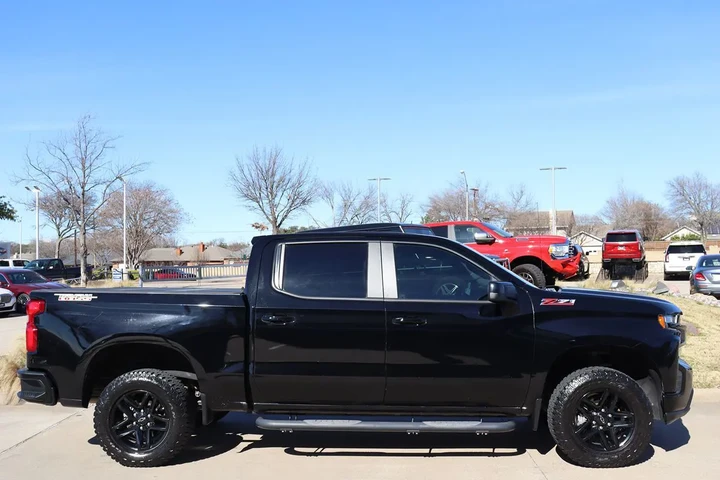 $28998 : 2019 Silverado 1500 LT Trail image 10