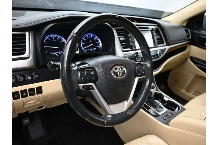$28495 : Toyota Highlander 2019 Limit image 9