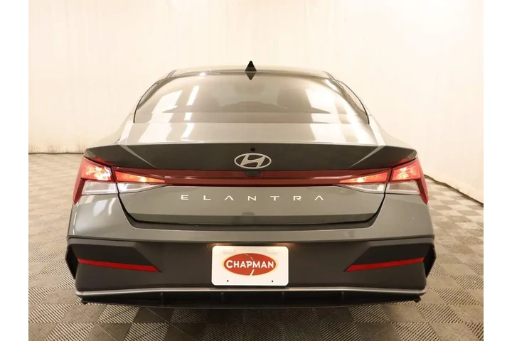 $21137 : Hyundai ELANTRA 2026 SE 4dr image 5