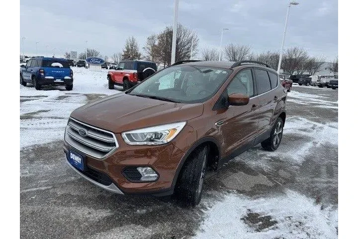 $14939 : Ford Escape 2017 AWD SE 4dr image 3