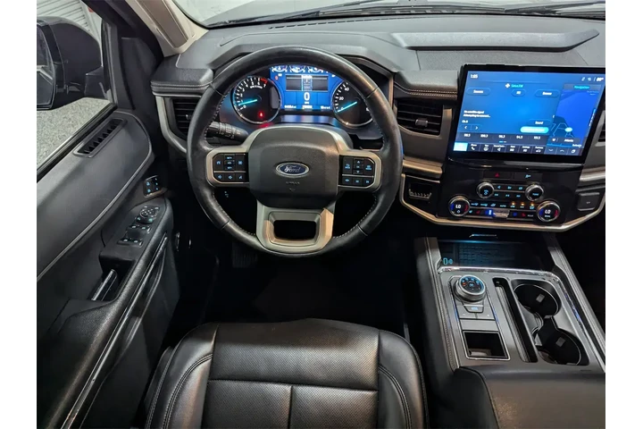 $35597 : Ford Expedition 2022 4x2 XLT image 7