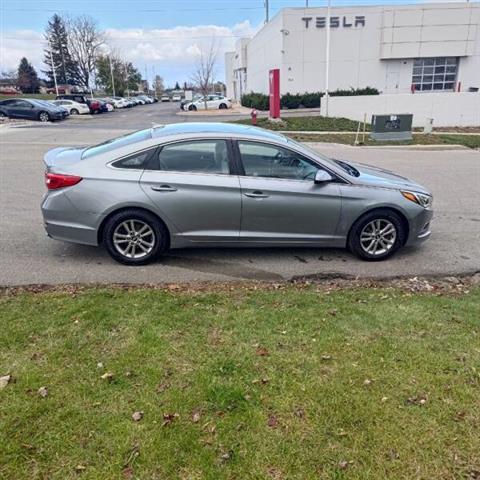 $9500 : 2017 Sonata SE image 6