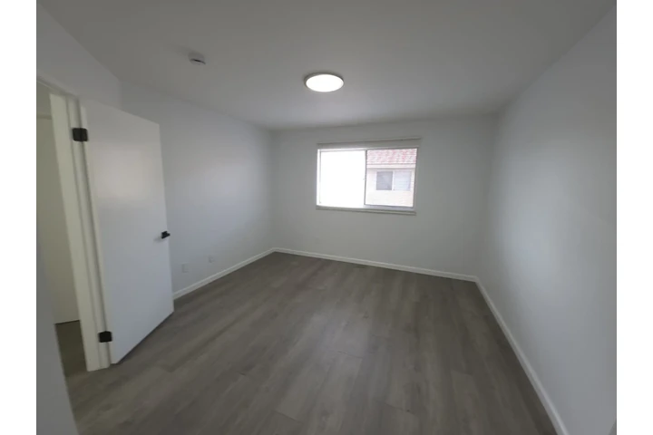 $2590 : Full renovated House 2 stories image 3