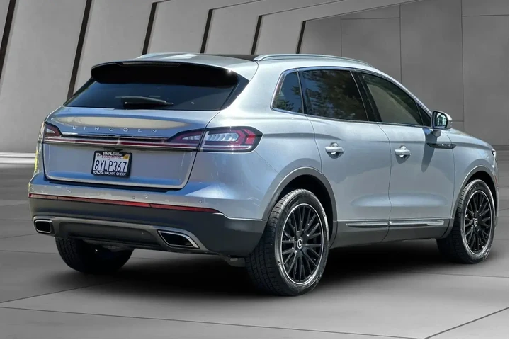 $25500 : Lincoln Nautilus 2021 AWD Re image 4