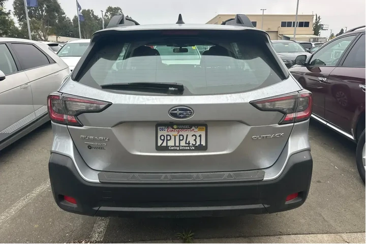 $25990 : Subaru Outback 2025 AWD Base image 4