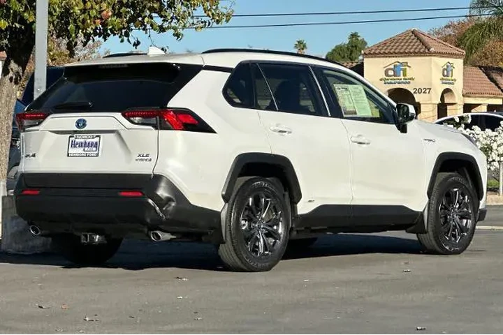 $35499 : Toyota RAV4 Hybrid 2023 AWD image 4