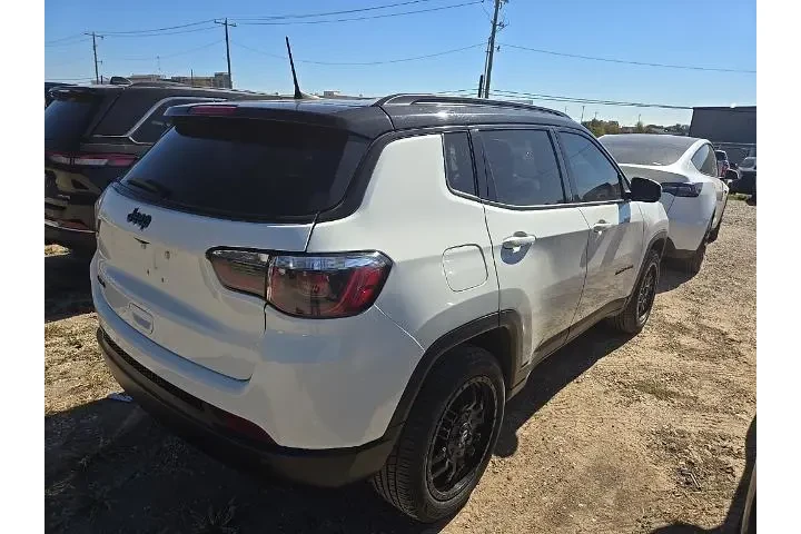 $16446 : Jeep Compass 2019 4x4 Limite image 3