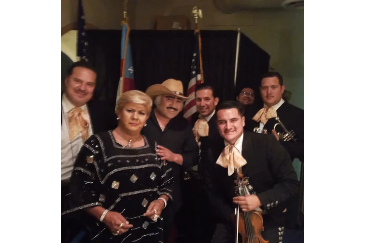 Mariachi Juvenil Grullense image 10