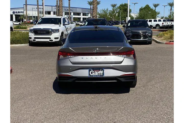 $15590 : Hyundai ELANTRA 2023 SEL 4dr image 4