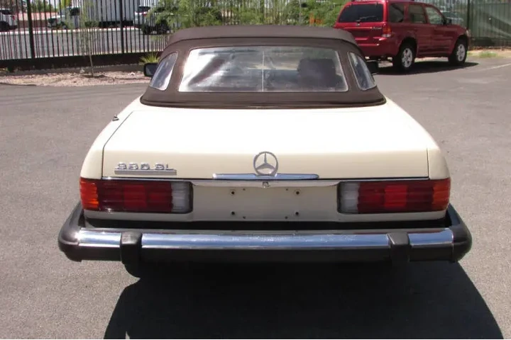 $25995 : 1982 Mercedes-Benz 380-Class image 6
