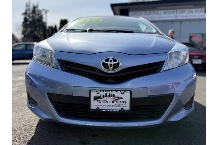 $8550 : 2014 Yaris 3-Door LE image 6