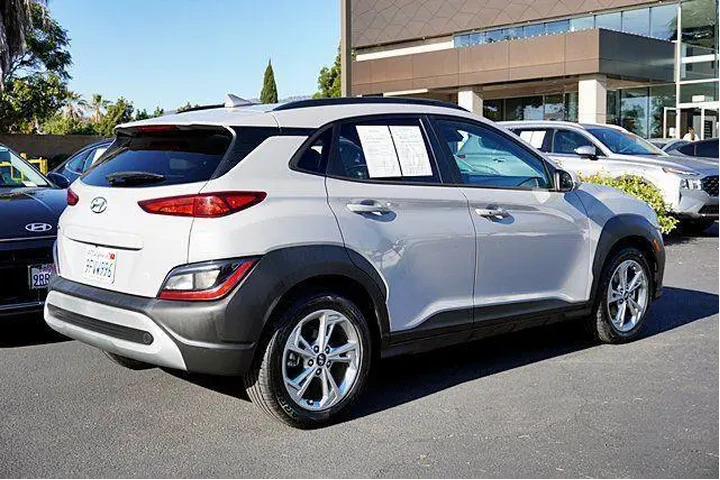 $18570 : Hyundai KONA 2023 SEL 4dr Cr image 8