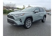 $34990 : Toyota RAV4 2023 AWD XLE Pre thumbnail