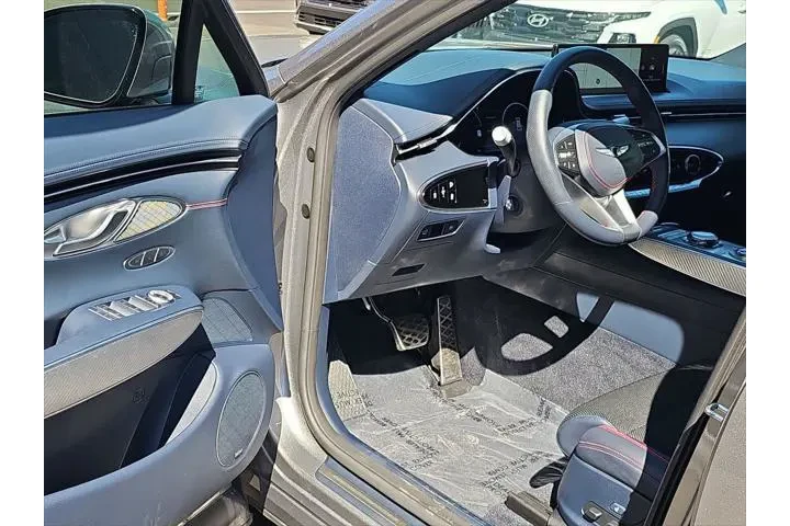 $38500 : Genesis GV70 2023 AWD 2.5T S image 10