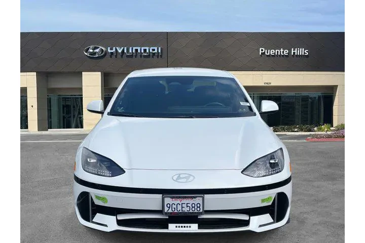 $23971 : Hyundai IONIQ 6 2023 SE 4dr image 2