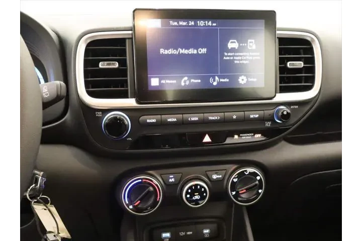 $19246 : Hyundai VENUE 2025 SE 4dr Cr image 10