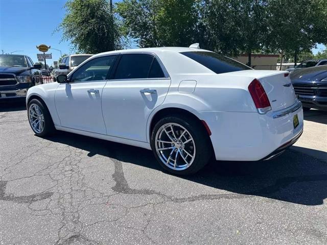 $14650 : 2017 CHRYSLER 300 image 2