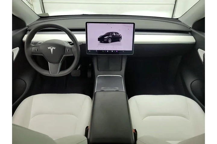 $28998 : Tesla Model Y 2022 AWD Long image 9