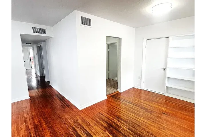 $1000 : Beautiful house in Miami ! image 3