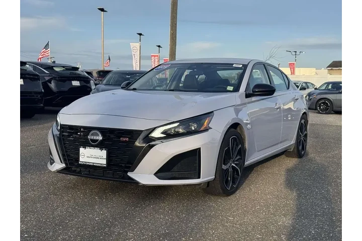 $19995 : Nissan Altima 2025 2.5 SR 4d image 4