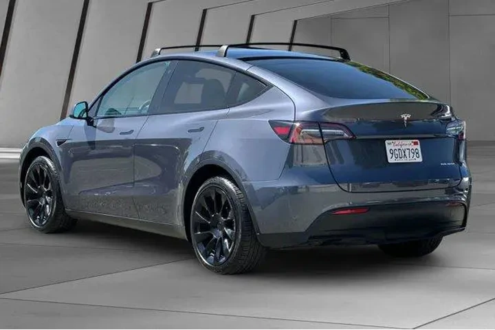 $30500 : Tesla Model Y 2023 AWD Long image 10
