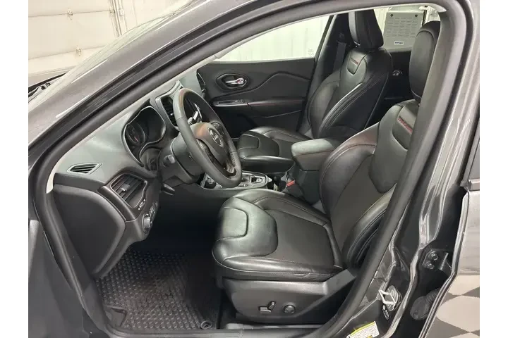 $25450 : Jeep Cherokee 2022 4x4 Trail image 6