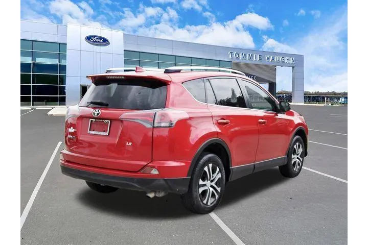 $13500 : Toyota RAV4 2016 LE 4dr SUV image 4