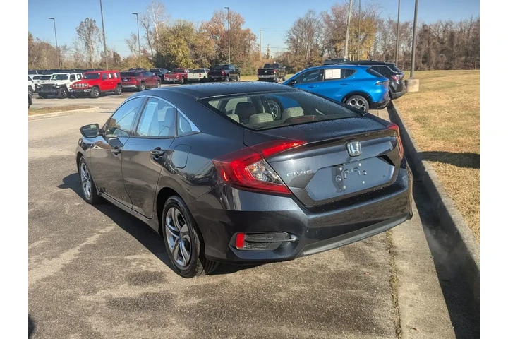 $14599 : Honda Civic 2018 LX 4dr Seda image 5