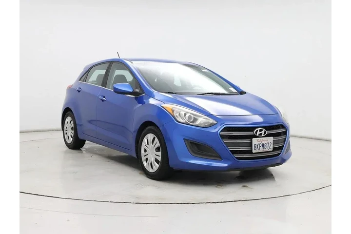 $10998 : Hyundai ELANTRA GT 2017 4dr image 1