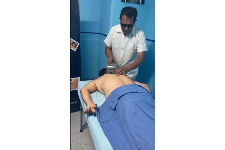 CLINICA DE MASAJES QUIRO SANA image 2