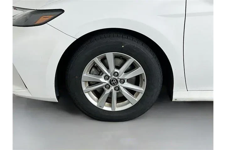 $24975 : Toyota Camry 2025 LE 4dr Sed image 10