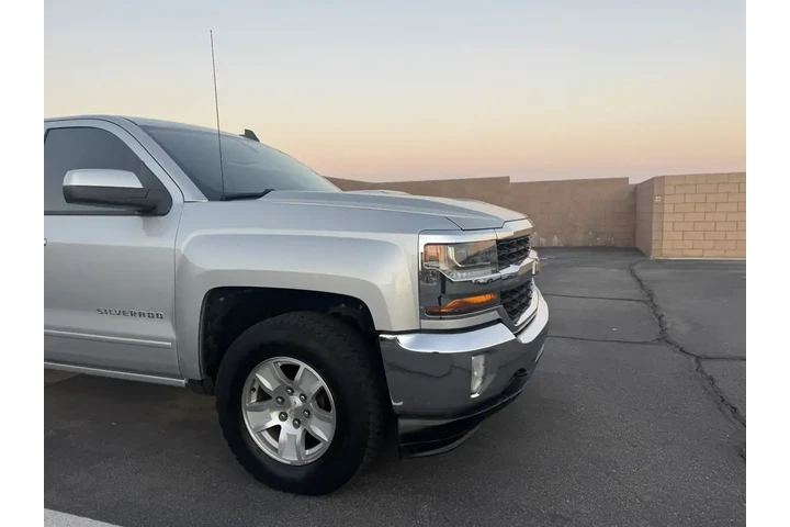 $27700 : Chevrolet Silverado 1500 201 image 3