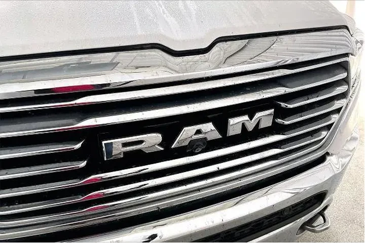 $34991 : Ram 1500 2019 4x4 Laramie Lo image 7