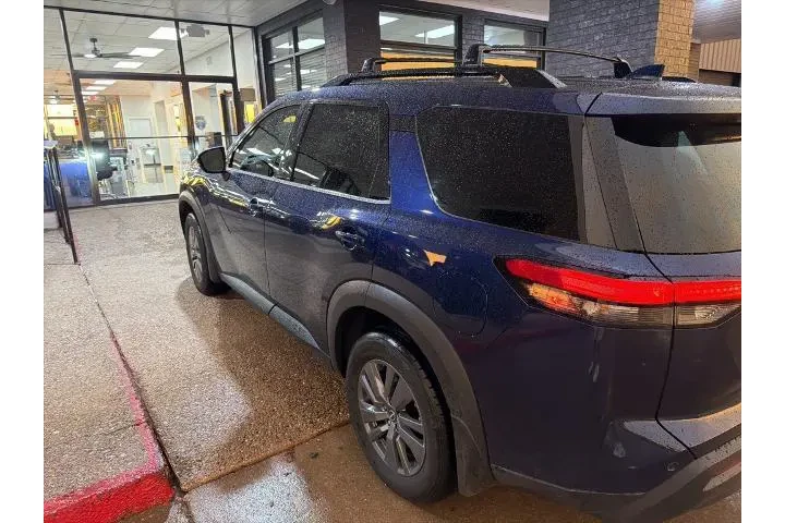 $33875 : Nissan Pathfinder 2025 SV 4d image 5