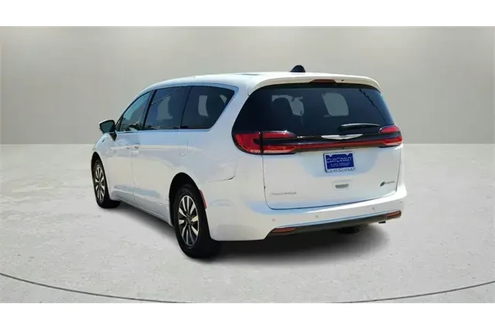 $25207 : Chrysler Pacifica Plug-In Hy image 5
