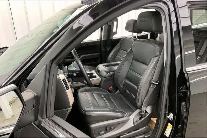 $25990 : GMC Sierra 1500 2018 4x4 Den image 8