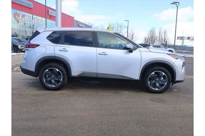 $24877 : Nissan Rogue 2025 AWD SV 4dr image 10