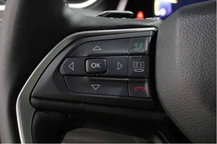 $31892 : Jeep Grand Cherokee 2024 4x4 image 9