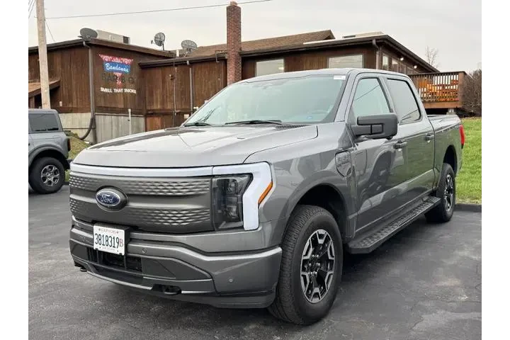 $36995 : Ford F-150 Lightning 2023 AW image 4