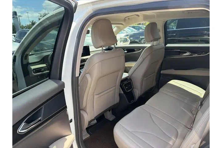 $25590 : Lincoln Nautilus 2022 Standa image 3