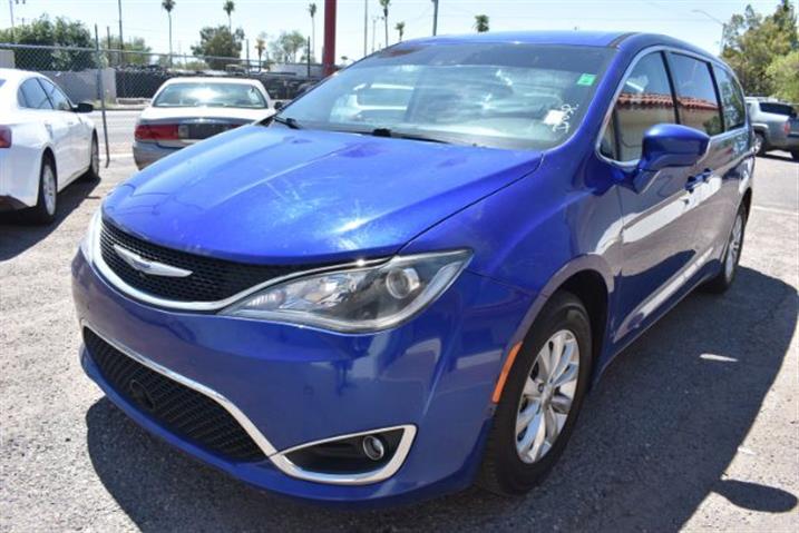 $13799 : 2019 Pacifica Touring Plus image 1