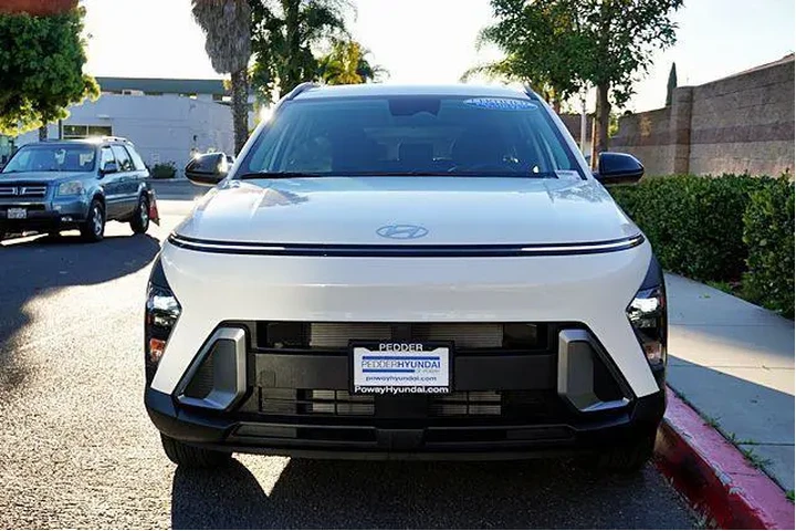 $24131 : Hyundai KONA 2026 SEL Sport image 5